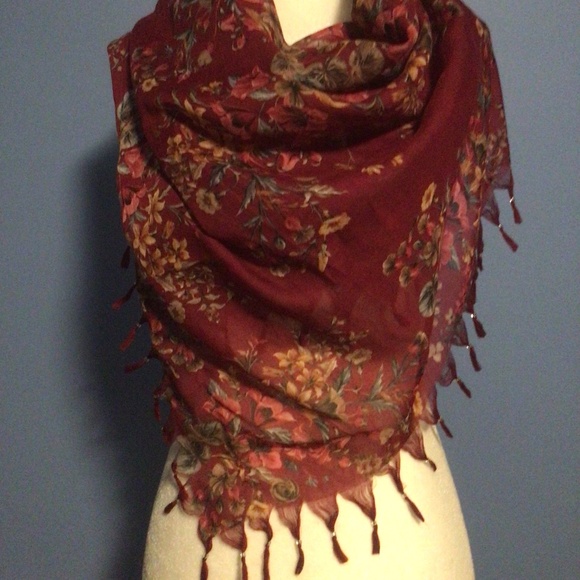 Wine coloured flower print Turkish Scarf with Tassels - Picture 1 of 5